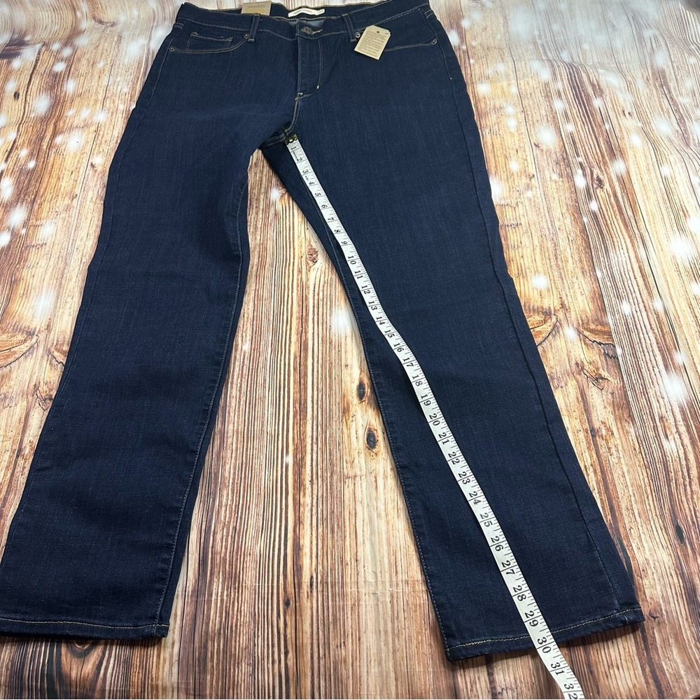 NWT Levis Classic Straight Women’s Mid Rise Jeans Size ( 14) 32x30 - Picture 8 of 16